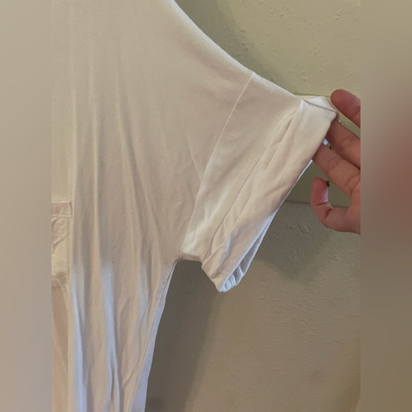 Flamingo Urban white v neck - Picture 4 of 4